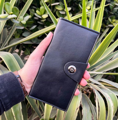 Tri-Fold Pure Leather Long Wallet for Men & Women – Genuine Cow Leather Fashion Wallet with Multiple Card Slots, Cash & Mobile Compartments – Stylish Smooth Pattern in Brown, Black & Blue (18×9×2cm) - Black