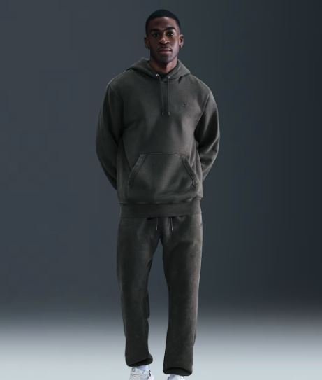 Nike Sportswear Club Fleece Hoodie - hoodie for cold weather hiking outdoor use